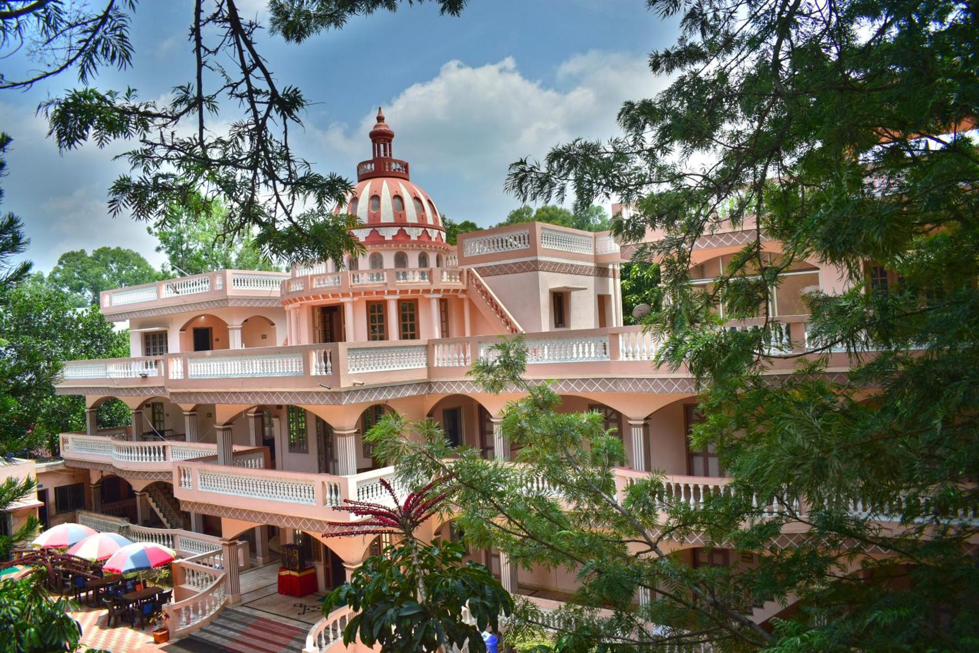 Jains Royal Palace Resorts Yelagiri Exterior foto