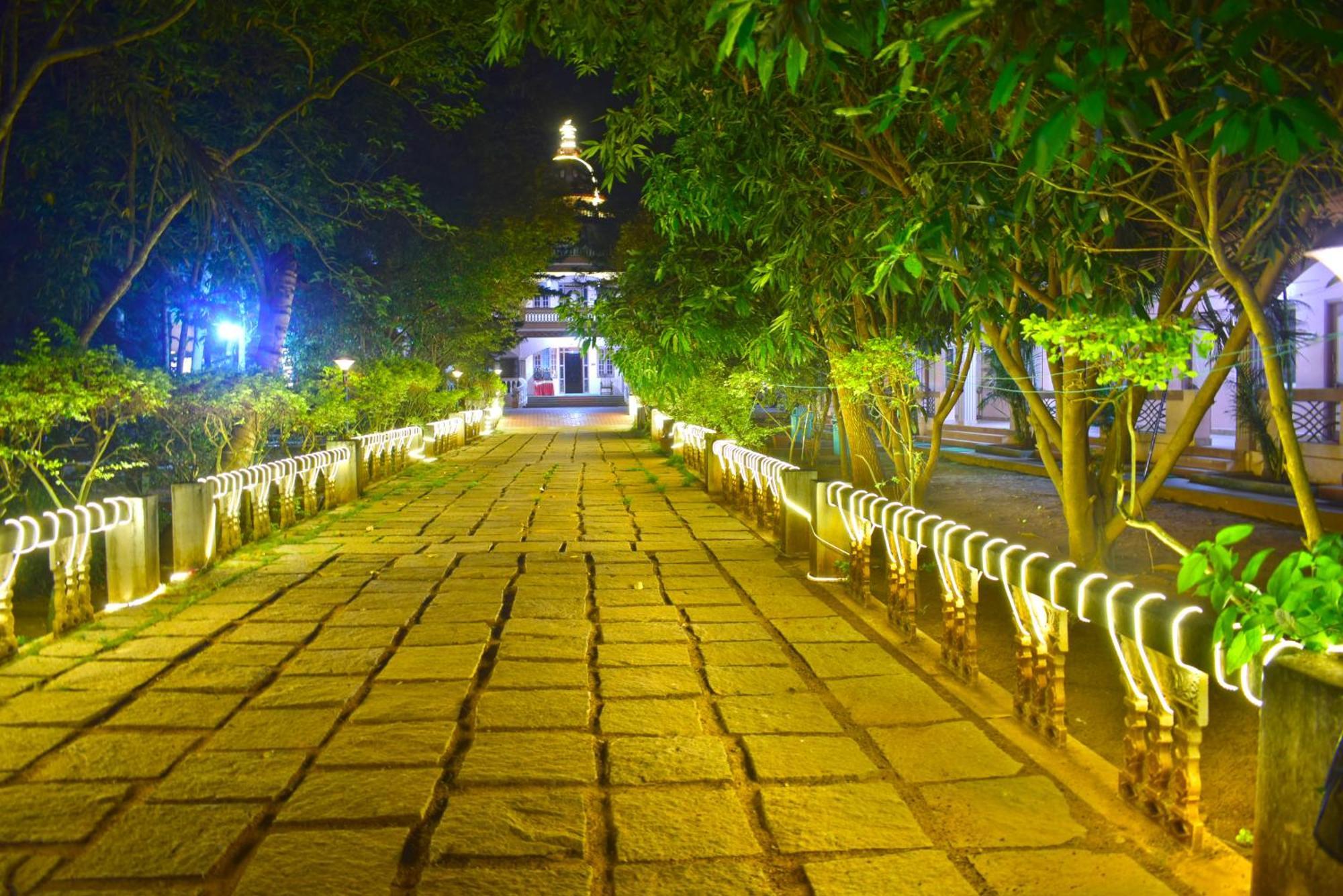 Jains Royal Palace Resorts Yelagiri Exterior foto