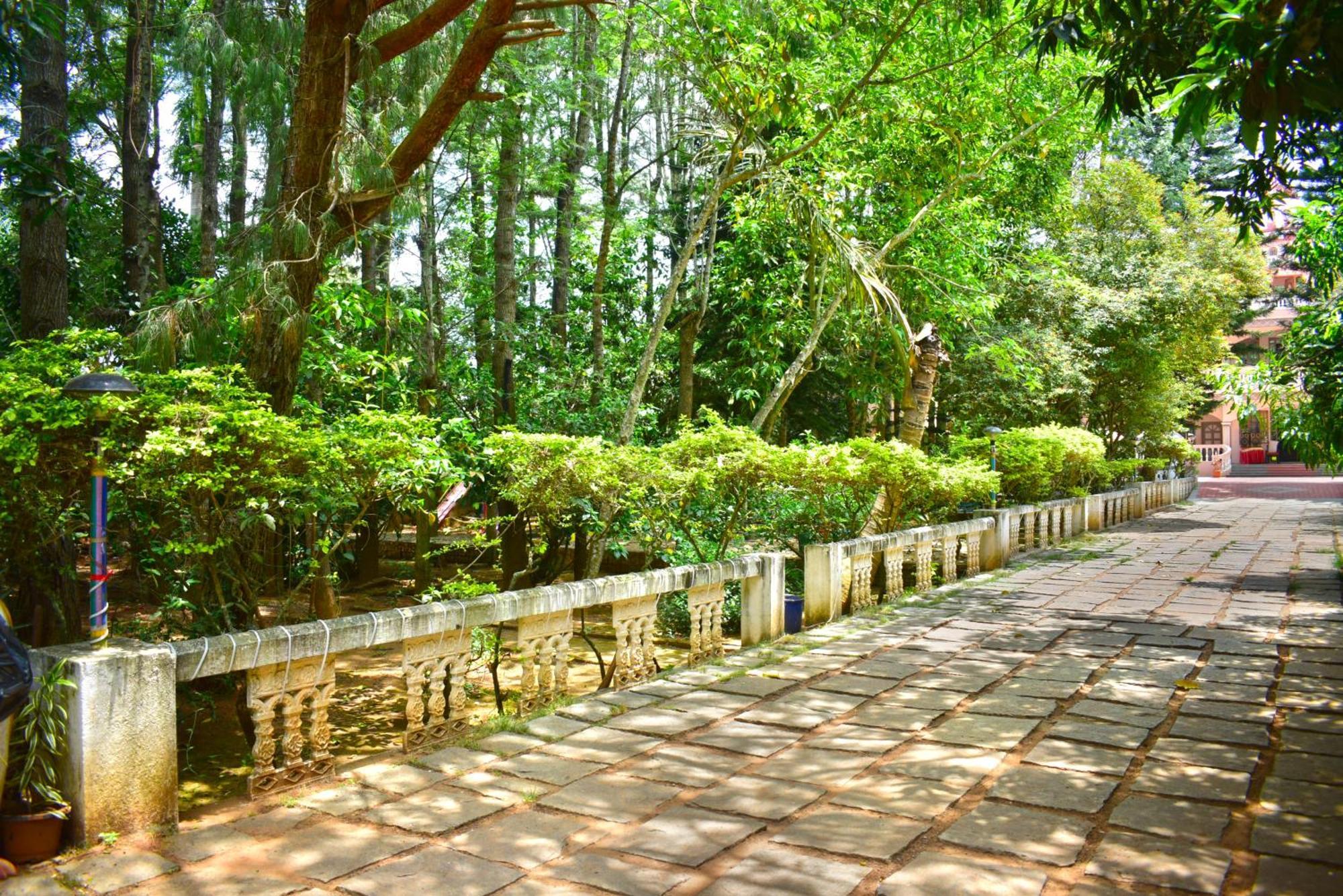 Jains Royal Palace Resorts Yelagiri Exterior foto