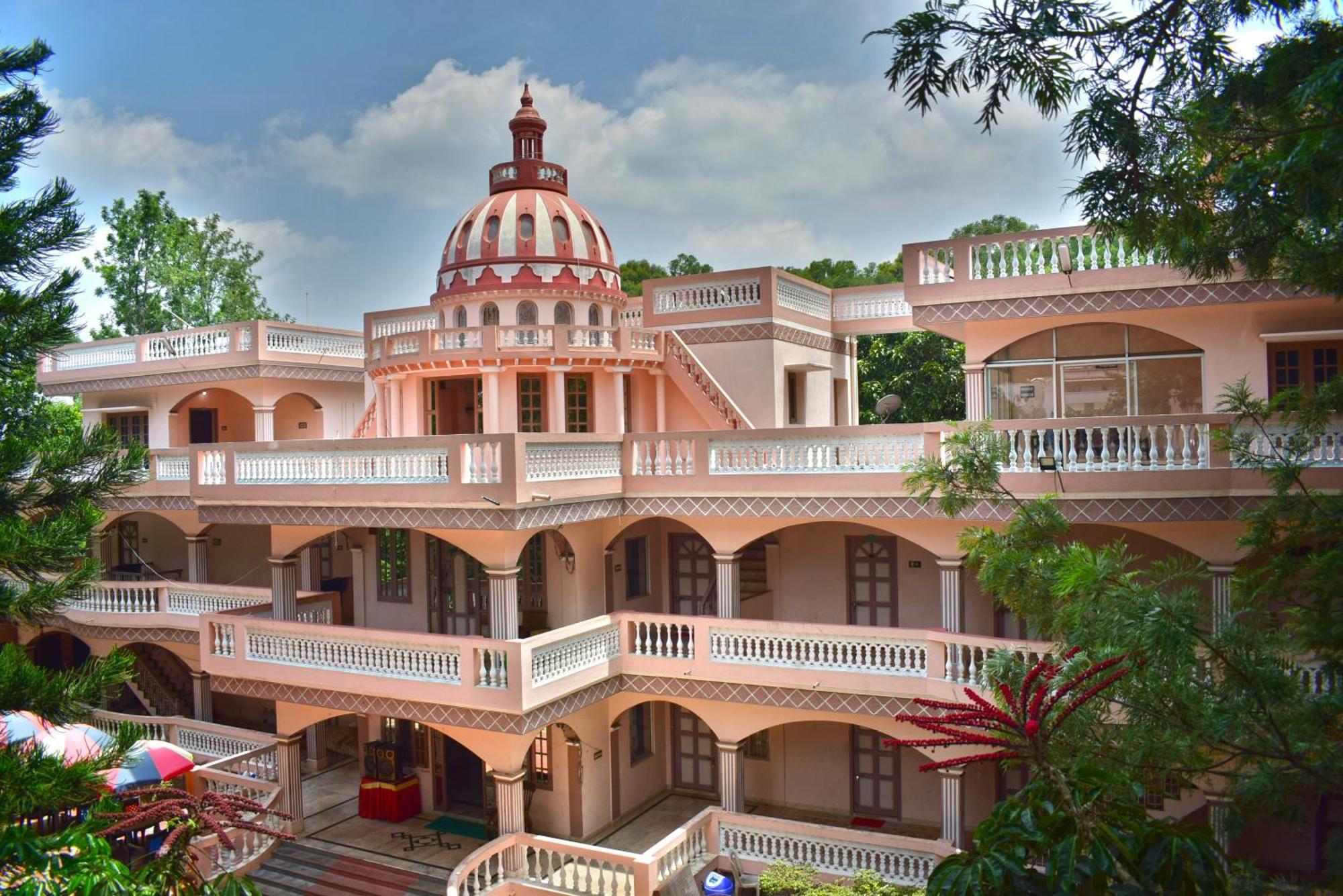 Jains Royal Palace Resorts Yelagiri Exterior foto