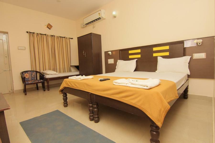 Jains Royal Palace Resorts Yelagiri Exterior foto